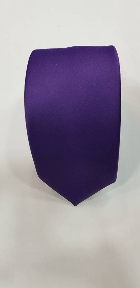 μοβ γραβάτα